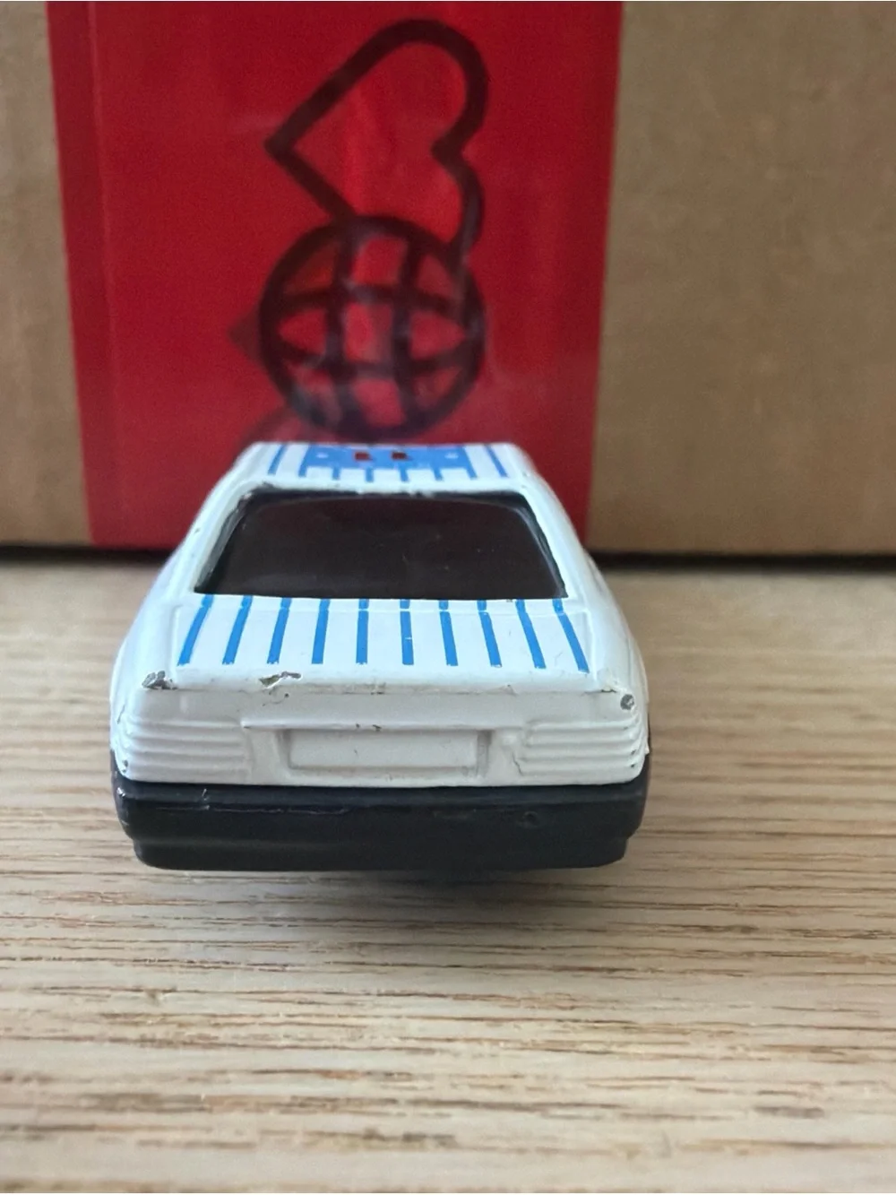 Yat Ming #812 Mercedes-Benz 500 SL White 1:64 Scale Diecast Car R129 High Tech